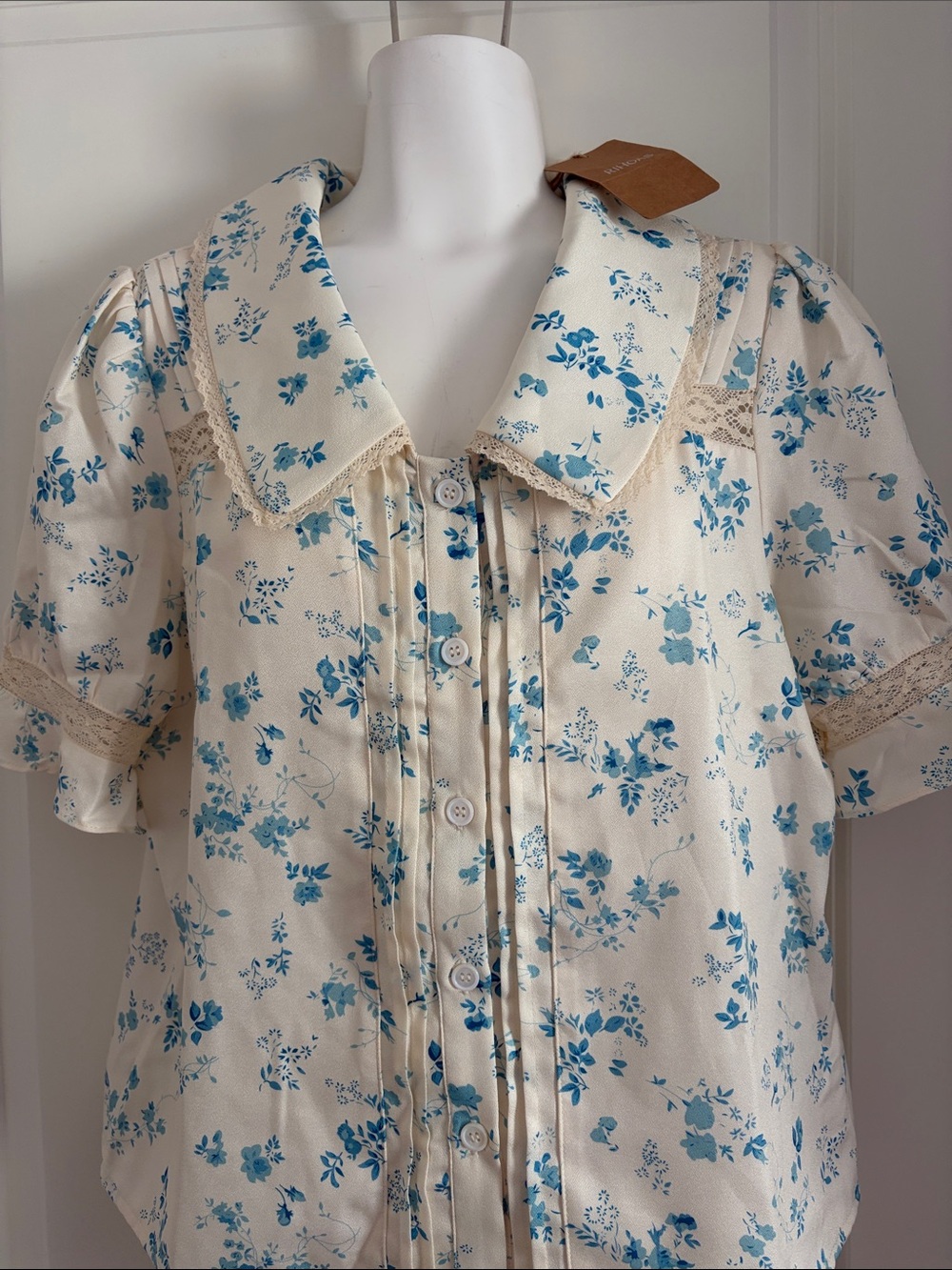 RIHOAS Cream Blouse with Blue Floral Print